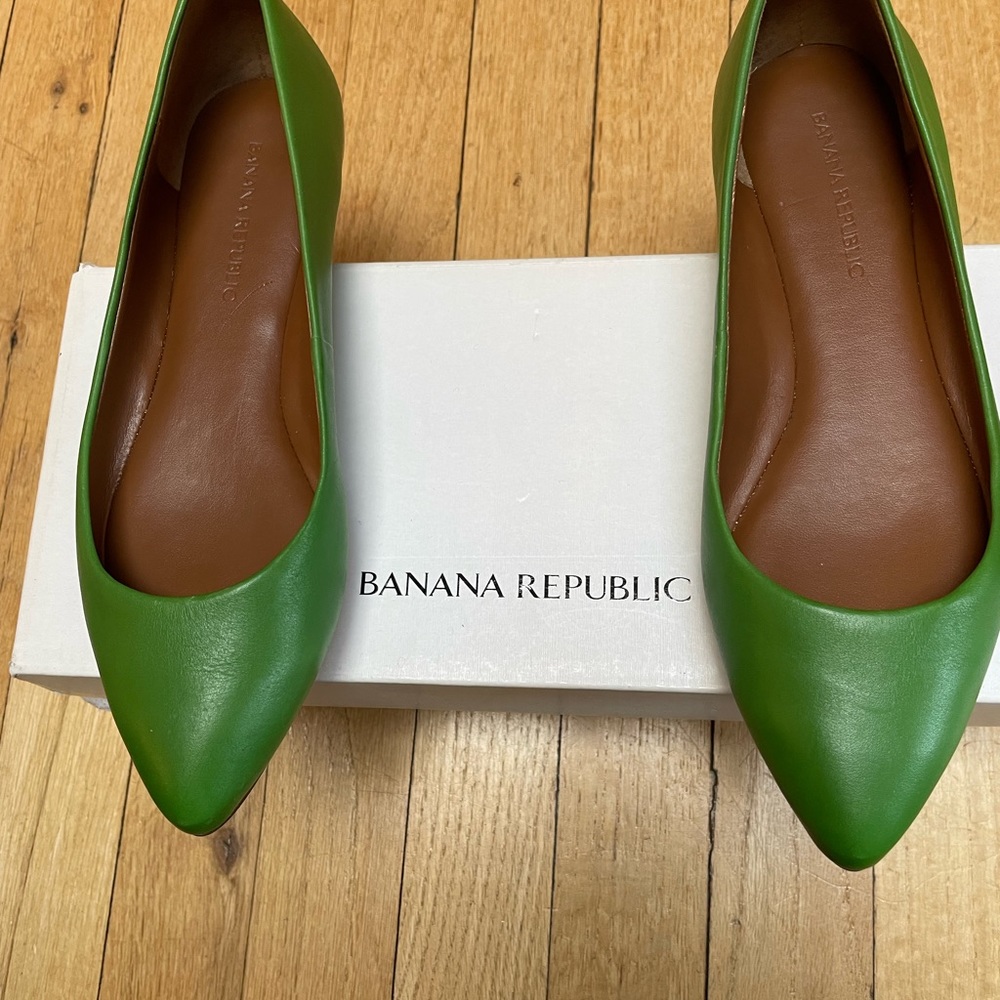 Banana Republic green Carlie flats.